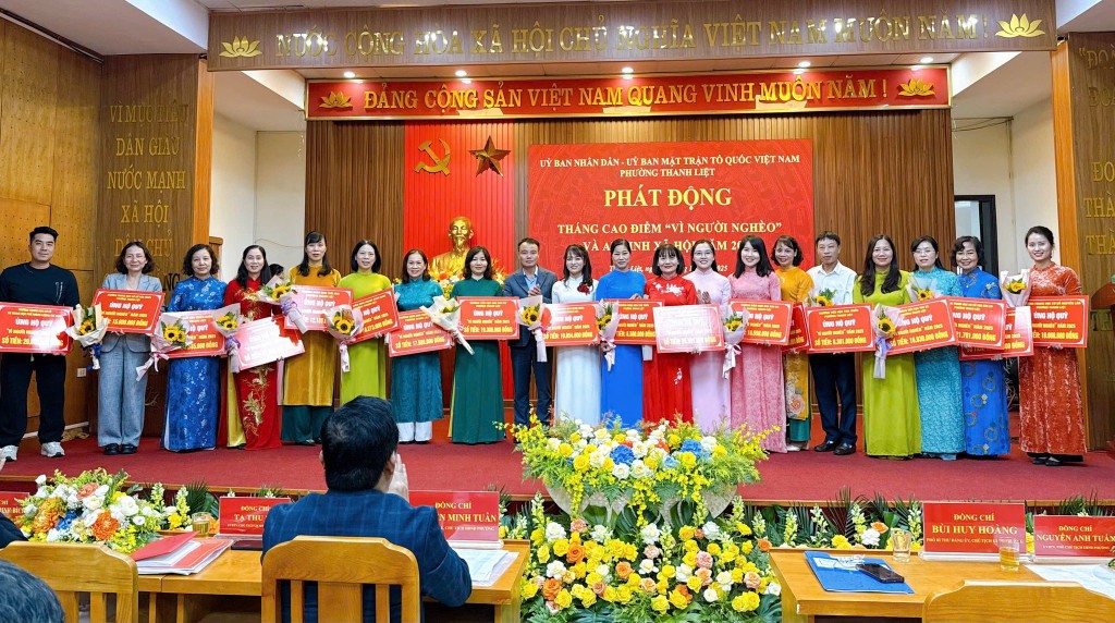 MTTQ Việt Nam phường Thanh Liệt đón nhận ủng hộ Quỹ “Vì người nghèo”