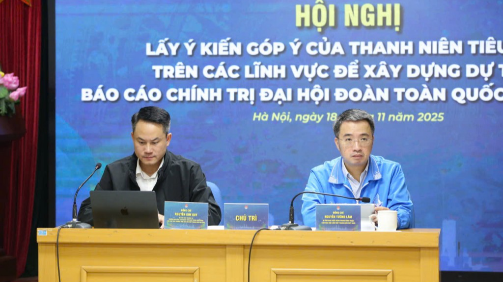 Các đồng chí chủ trì hội nghị