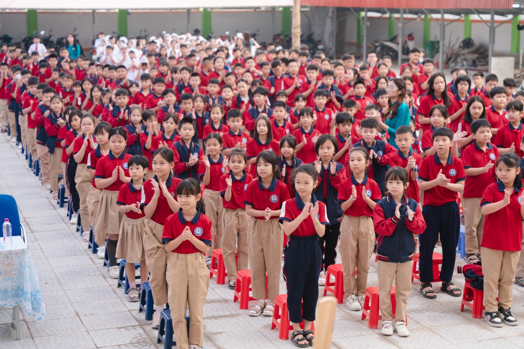 Xây dựng Trường Tiểu học Đông Dư trở thành ngôi trường giáo dục thân thiện, an toàn, hạnh phúc