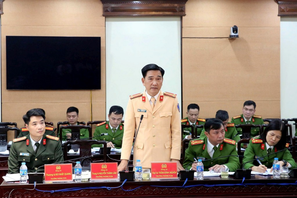 Chỉ huy các đơn vị trong Công an thành phố trao đổi, thảo luận