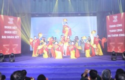 Chương trình nghệ thuật "Rạng rỡ niềm tin - Tỏa sáng Đại đoàn kết"