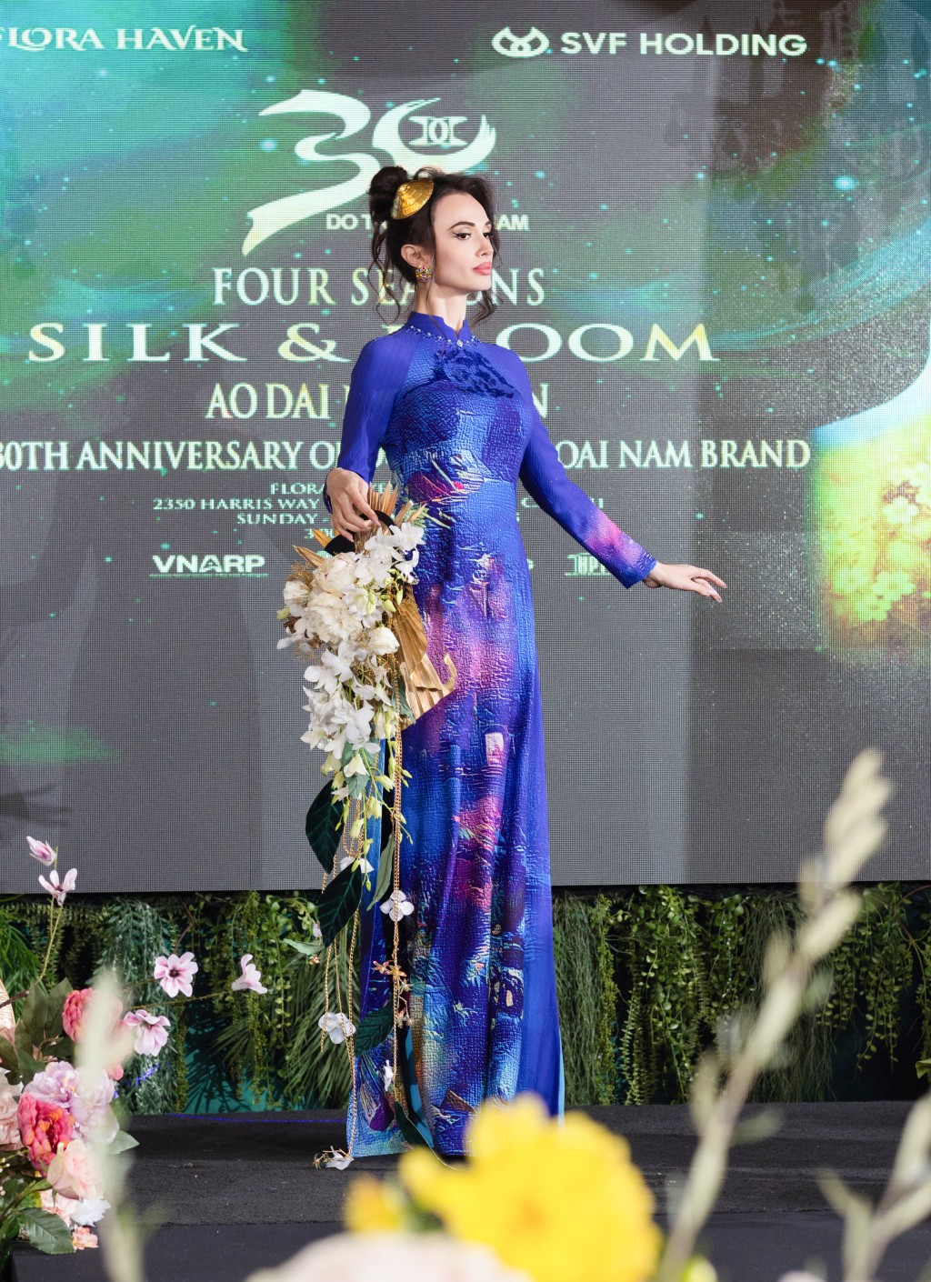 Hoa hậu Lala Guseynzade - Miss World International 2024 khoác lên mình thiết kế áo dài tinh tế, tỏa sáng trên sân khấu quốc tế, mang theo thông điệp mạnh mẽ về sự kết hợp giữa truyền thống và hiện đại Hoa hậu Lala Guseynzade - Miss World International 2024 khoác lên mình thiết kế áo dài tinh tế, tỏa sáng trên sân khấu quốc tế, mang theo thông điệp mạnh mẽ về sự kết hợp giữa truyền thống và hiện đại