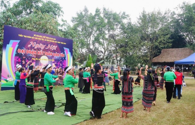 Lan tỏa tinh thần đại đoàn kết và tôn vinh di sản văn hóa