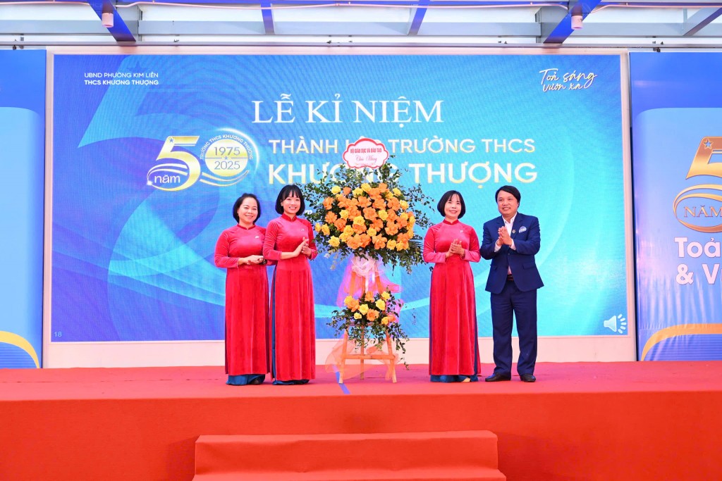Trường THCS Khương Thượng: 50 năm thắp sáng tri thức, vững bước vươn xa