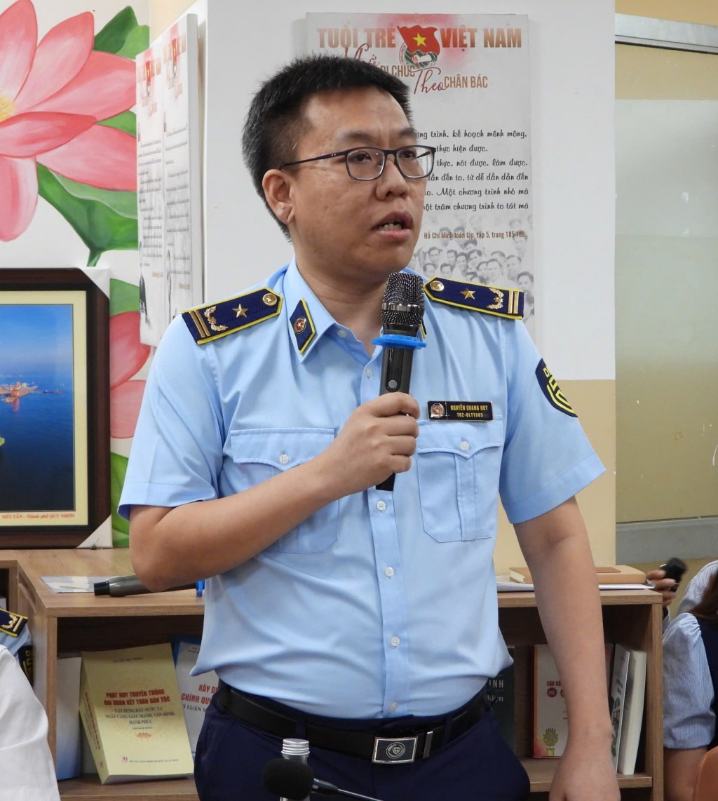 Đại diện Chi cục QLTT TP Hồ Chí Minh phát biểu