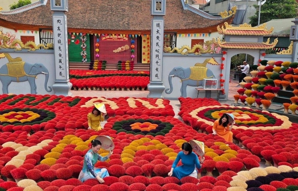 Làng nghề ngoại thành Hà Nội "thức dậy" cùng du lịch cộng đồng