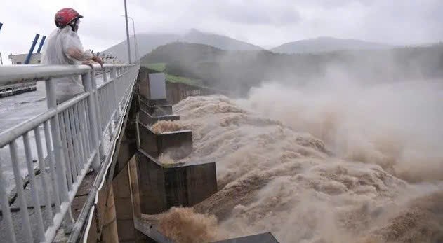 Lũ đặc biệt trên sông Ba đã vượt mức lịch sử năm 1993