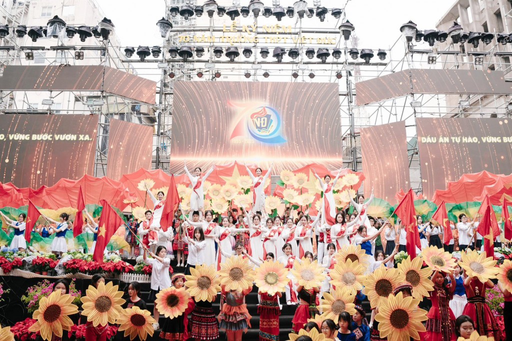 Tự hào nhà giáo, hun đúc động lực đổi mới và kiến tạo tri thức quốc gia