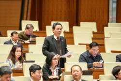 Đại biểu Quốc hội đề nghị cung cấp sách giáo khoa miễn phí trong năm học tới