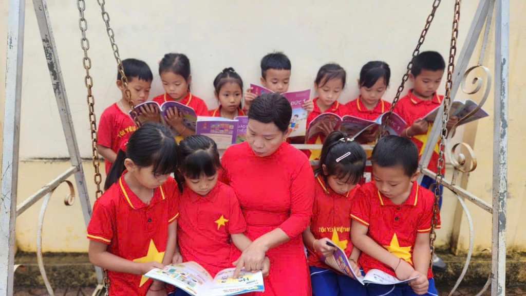 Cô Liễu luôn tìm những phương pháp dạy học mới mẻ, sinh động giúp tăng hiệu trong các giờ học tập