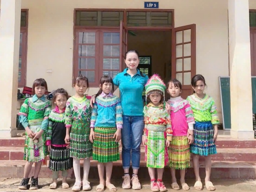 Bài 3: Níu học trò giữa lưng chừng núi