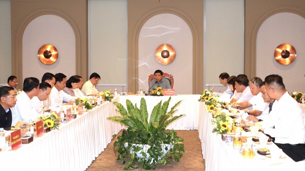 Quang cảnh buổi làm việc (ảnh: Như Ngọc)