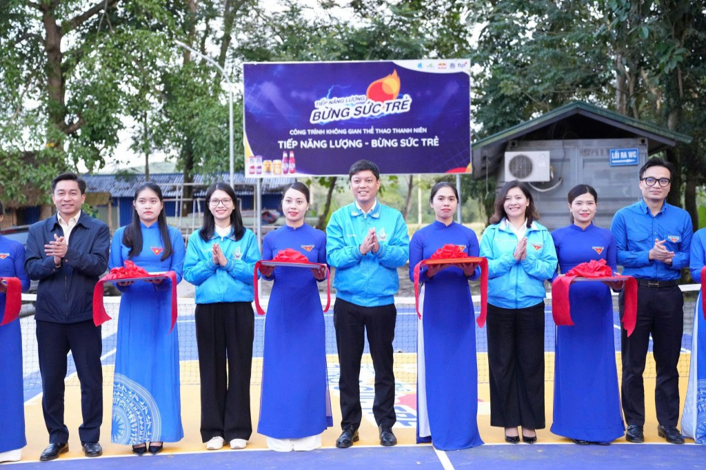 Không gian thể thao hiện đại “thắp lửa” rèn luyện cho thanh thiếu nhi