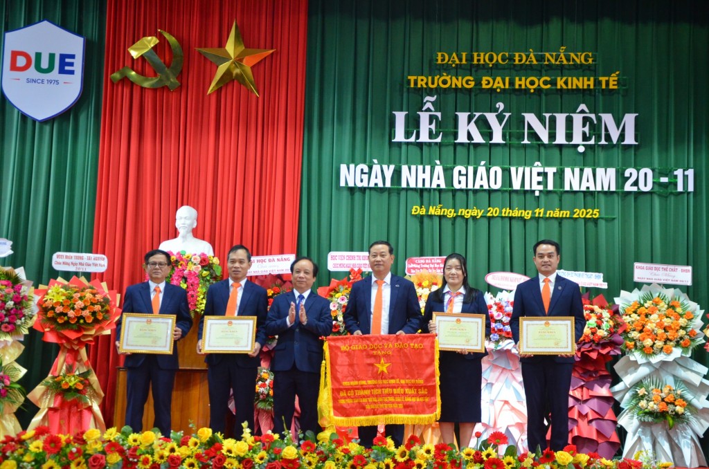 Đại học Kinh tế Đà Nẵng vươn tầm vị thế hàng đầu khu vực