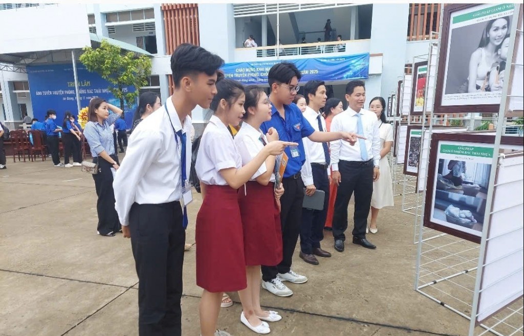 Lan tỏa lối sống xanh góp phần giảm rác thải nhựa, giảm phát thải