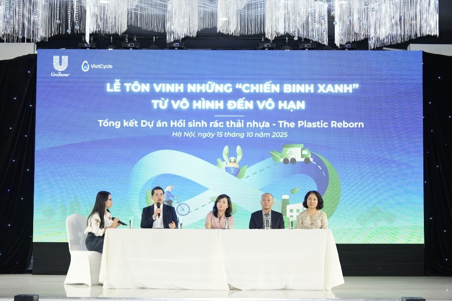 Hồi sinh rác thải nhựa, giảm phát thải khí mê-tan