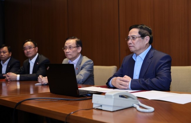 Huy động mọi lực lượng, bằng mọi cách cứu người trong mưa lũ