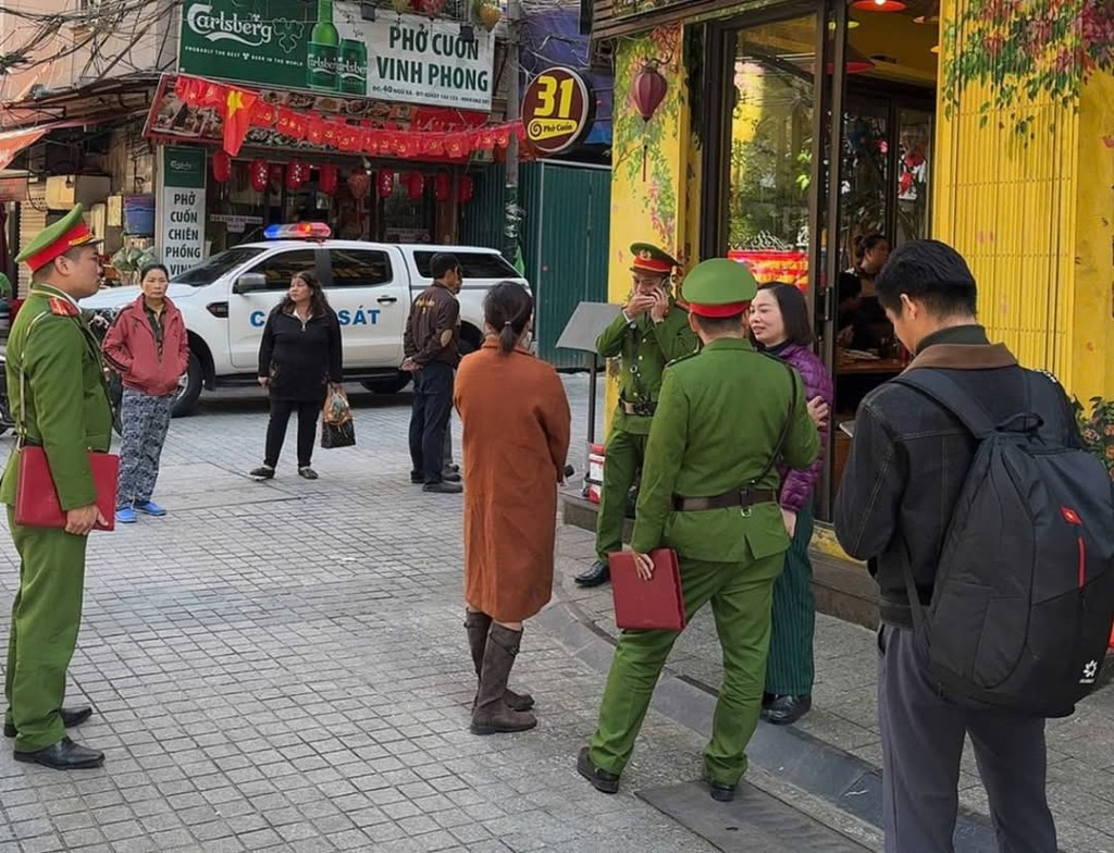 Ba Đình quyết tâm xây dựng phường kiểu mẫu về trật tự, văn minh Ba Đình quyết tâm xây dựng phường kiểu mẫu về trật tự, văn minh