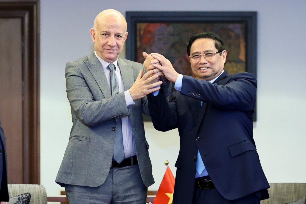 Thủ tướng Phạm Minh Chính đề nghị Đảng FLN ủng hộ Chính phủ Algeria, ủng hộ sự hợp tác giữa hai đất nước, sớm xây dựng chương trình hành động cụ thể hoá quan hệ Đối tác Chiến lược mà hai bên vừa nhất trí công bố - Ảnh: VGP/Nhật Bắc