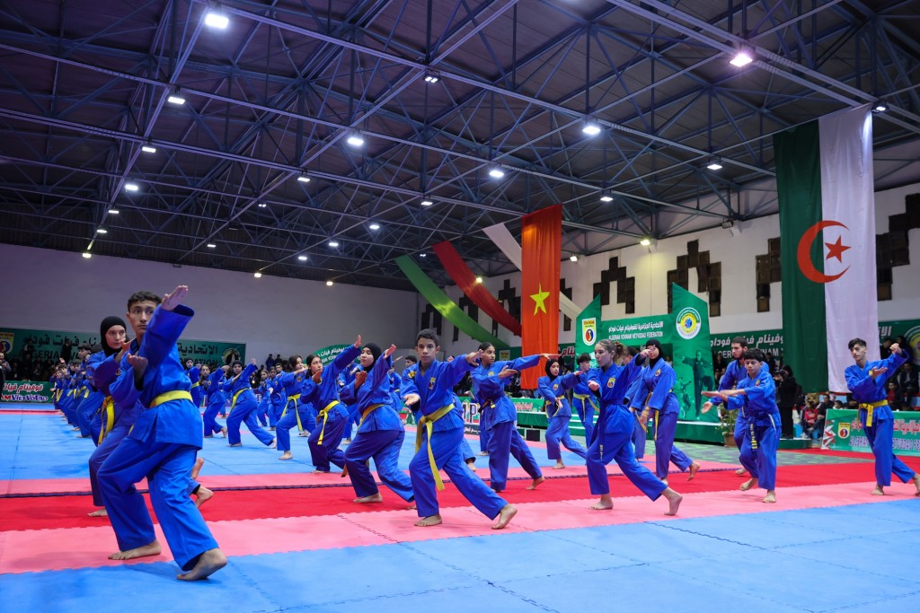 Thủ tướng Phạm Minh Chính thăm Liên đoàn Vovinam tại Algeria Thủ tướng Phạm Minh Chính thăm Liên đoàn Vovinam tại Algeria