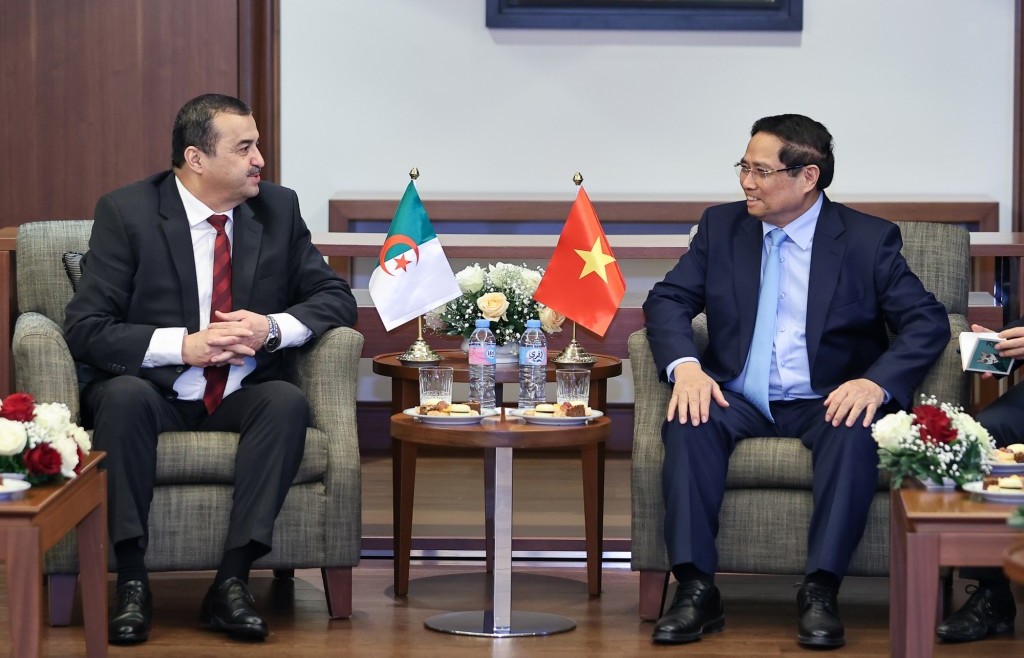 Thủ tướng đề nghị Bộ Dầu khí và Mỏ Algeria thúc đẩy các dự án cụ thể với Việt Nam