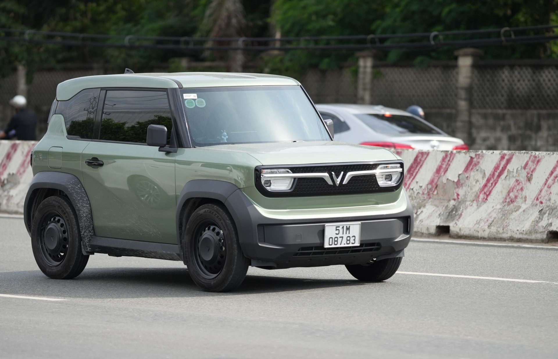 Dễ lái, vô tư vào ngõ nhỏ: VinFast VF 3 thành lựa chọn tối ưu để “cháy phố”