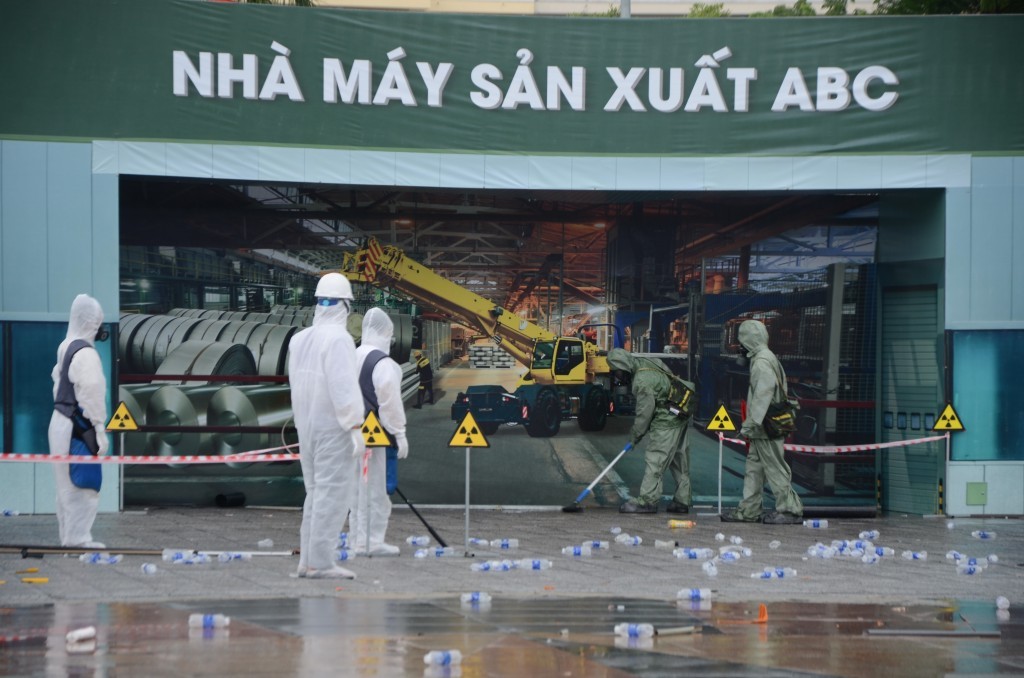 Phát triển, ứng dụng năng lượng nguyên tử trong lĩnh vực y tế - môi trường, cần kiểm soát và quản lý hoạt độ phóng xạ (Ảnh minh họa) Phát triển, ứng dụng năng lượng nguyên tử trong lĩnh vực y tế - môi trường, cần kiểm soát và quản lý hoạt độ phóng xạ (Ảnh minh họa)