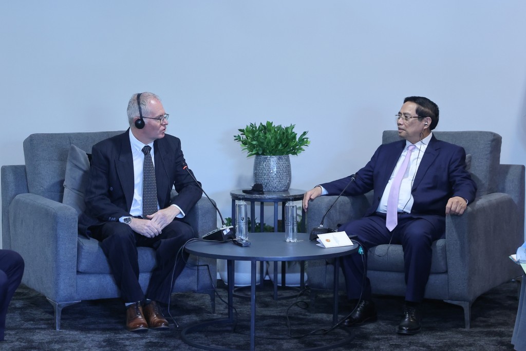 Thủ tướng cho biết, Việt Nam sẵn sàng đón các nhà đầu tư Nam Phi để trao đổi kinh nghiệm, thúc đẩy quan hệ kinh tế, thương mại và đầu tư đi vào chiều sâu, thực chất, đa dạng, hiệu quả hơn, cùng có lợi - Ảnh: VGP/Nhật Bắc