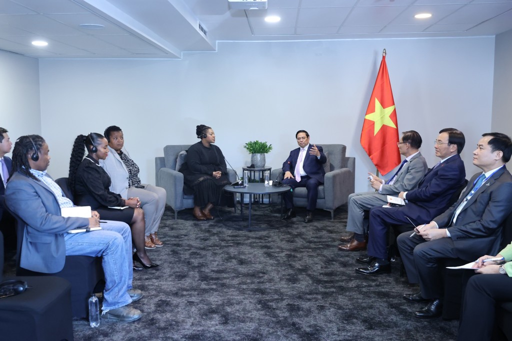 Thủ tướng đánh giá cao việc Nam Phi thành lập Công ty Dầu khí Quốc gia vào tháng 5 vừa qua - đánh dấu bước phát triển mới trong ngành năng lượng của Nam Phi - Ảnh: VGP/Nhật Bắc