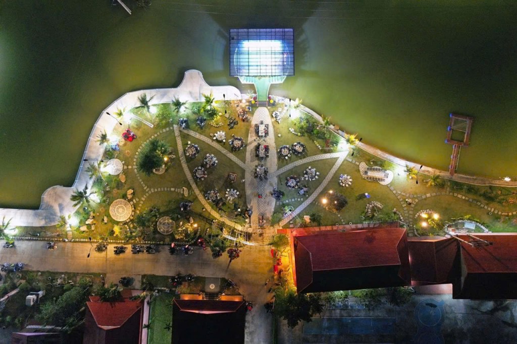 Không gian Di sản Văn hóa. Đây là lần đầu tiên một mô hình du lịch tư nhân tại Bắc Ninh được ghi nhận theo hướng bảo tồn sáng tạo dựa trên văn minh lúa nước và ký ức làng quê Bắc Bộ.