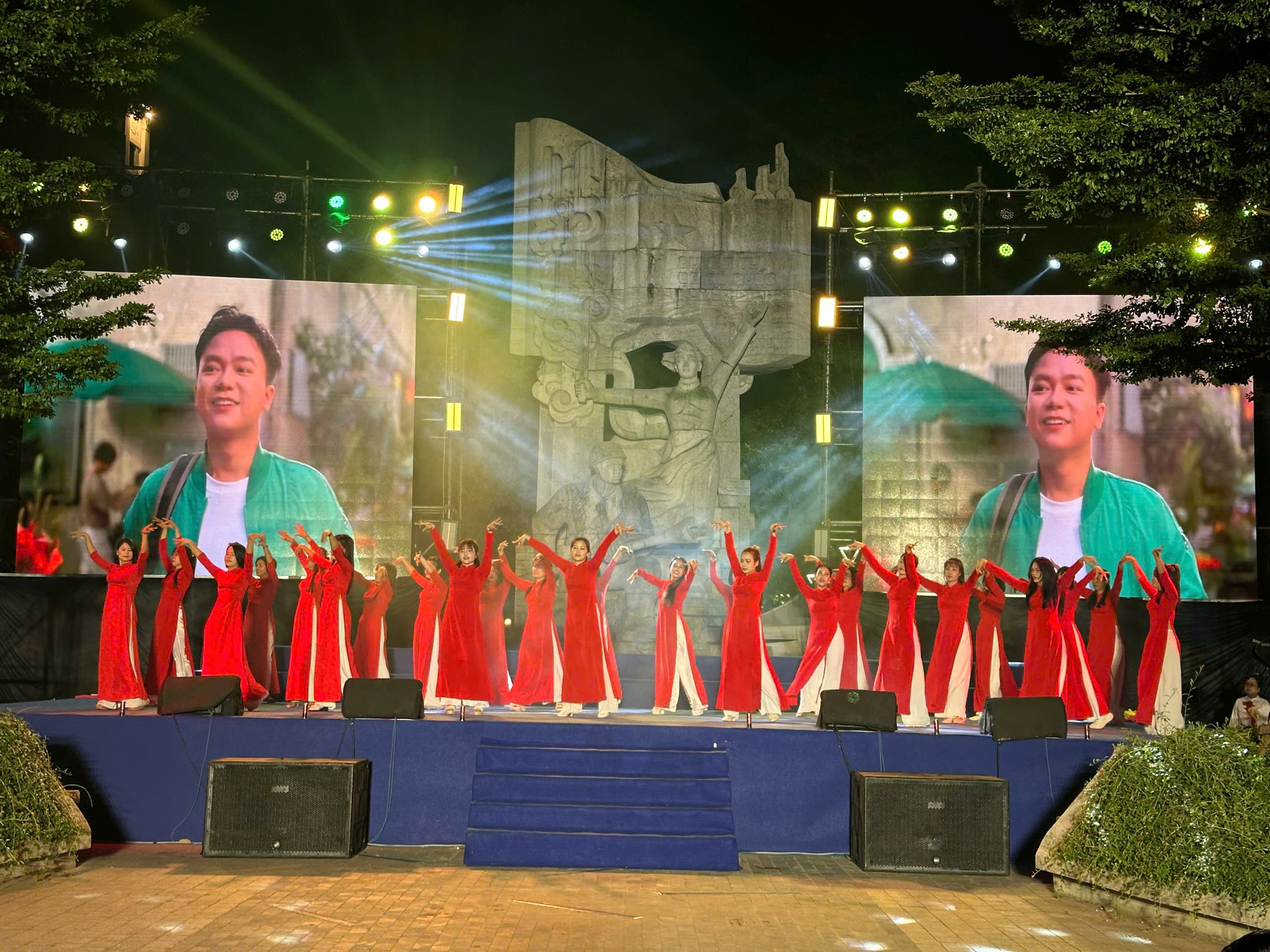 Phụ nữ Thủ đô tự hào truyền thống, vững bước tương lai