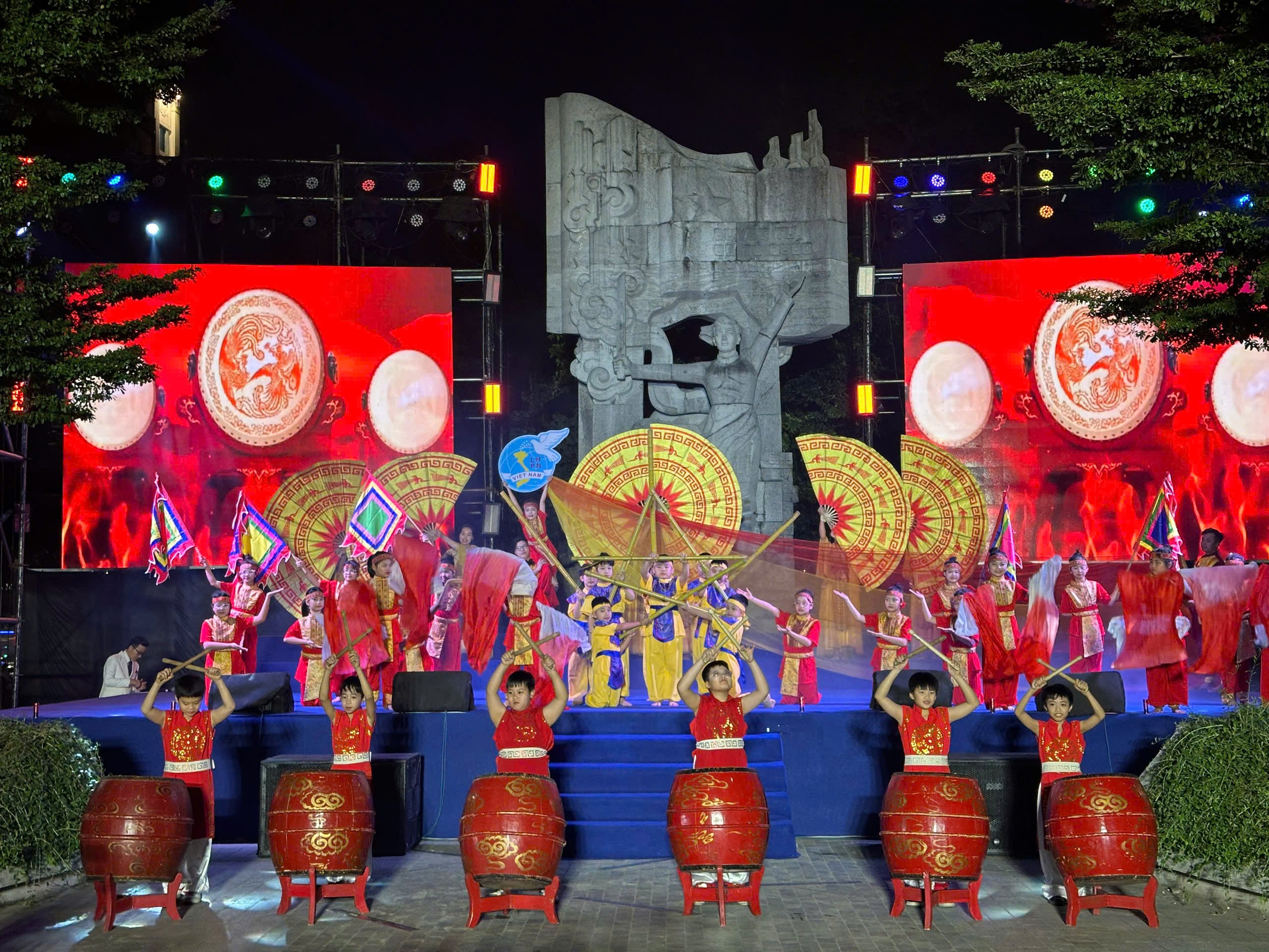 Phụ nữ Thủ đô tự hào truyền thống, vững bước tương lai