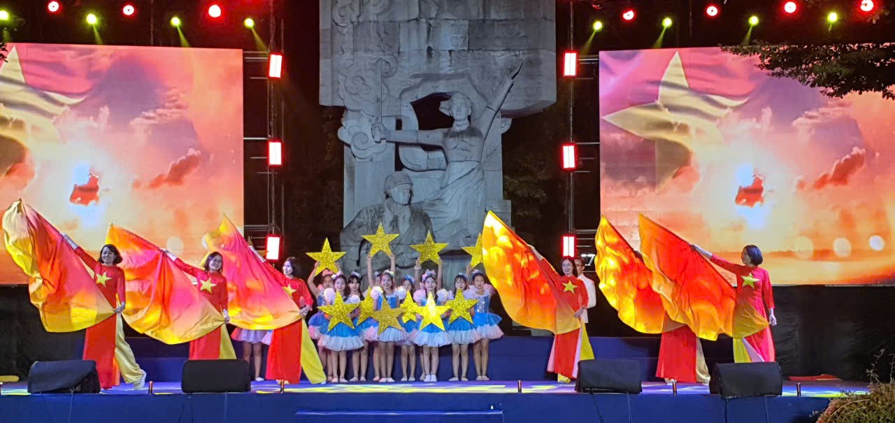 Phụ nữ Thủ đô tự hào truyền thống, vững bước tương lai