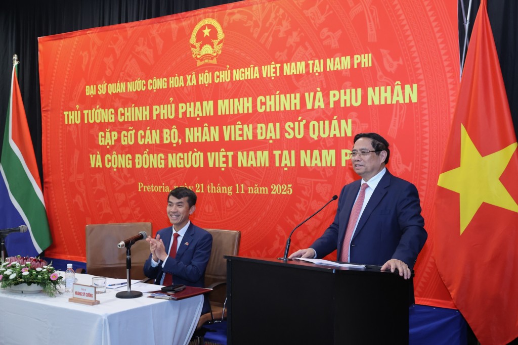 Thủ tướng mong cộng đồng người Việt tại Nam Phi ngày càng phát triển, luôn đoàn kết, hội nhập tốt vào xã hội sở tại - Ảnh: VGP/Nhật Bắc