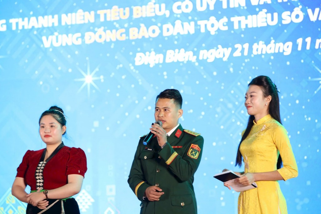 Thượng úy Tòng Duy Tâm chia sẻ tại chương trình Thượng úy Tòng Duy Tâm chia sẻ tại chương trình