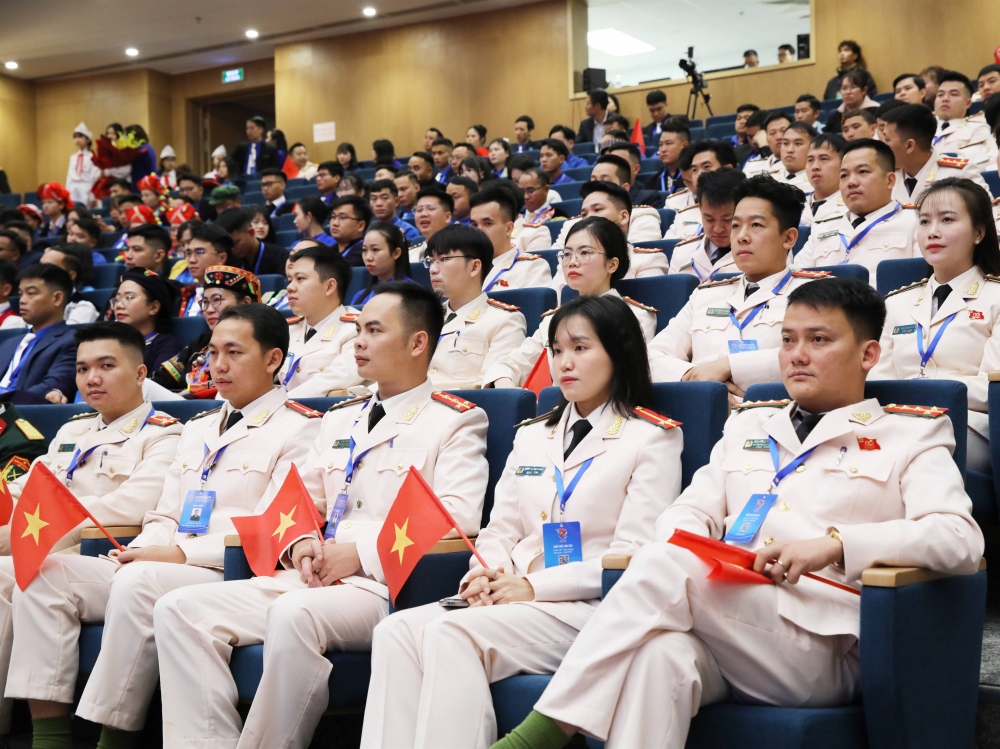 Tuổi trẻ Lào Cai tiên phong trong các đột phá chiến lược của tỉnh Tuổi trẻ Lào Cai tiên phong trong các đột phá chiến lược của tỉnh