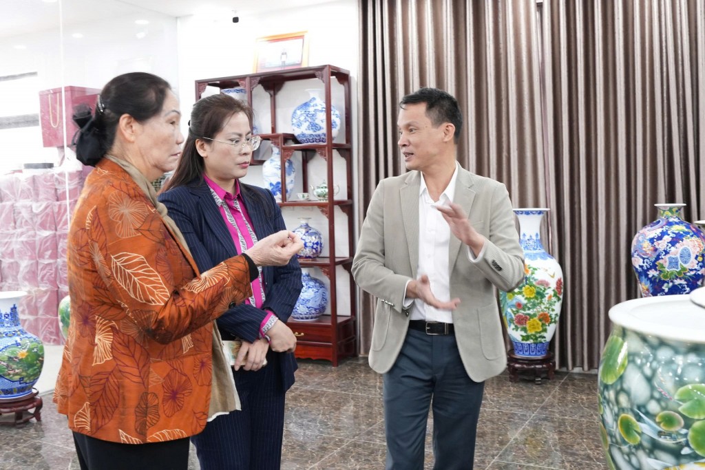 Bát Tràng: Thẩm định 6 cá nhân để xét tặng danh hiệu Nghệ nhân Nhân dân, Nghệ nhân ưu tú