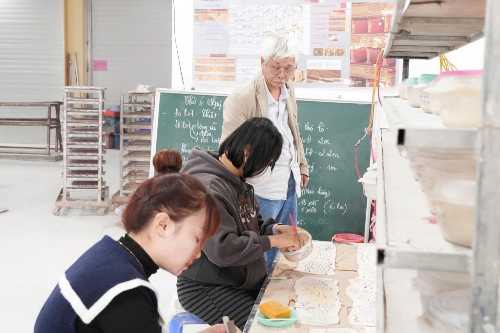 Bát Tràng: Thẩm định 6 cá nhân để xét tặng danh hiệu Nghệ nhân Nhân dân, Nghệ nhân ưu tú