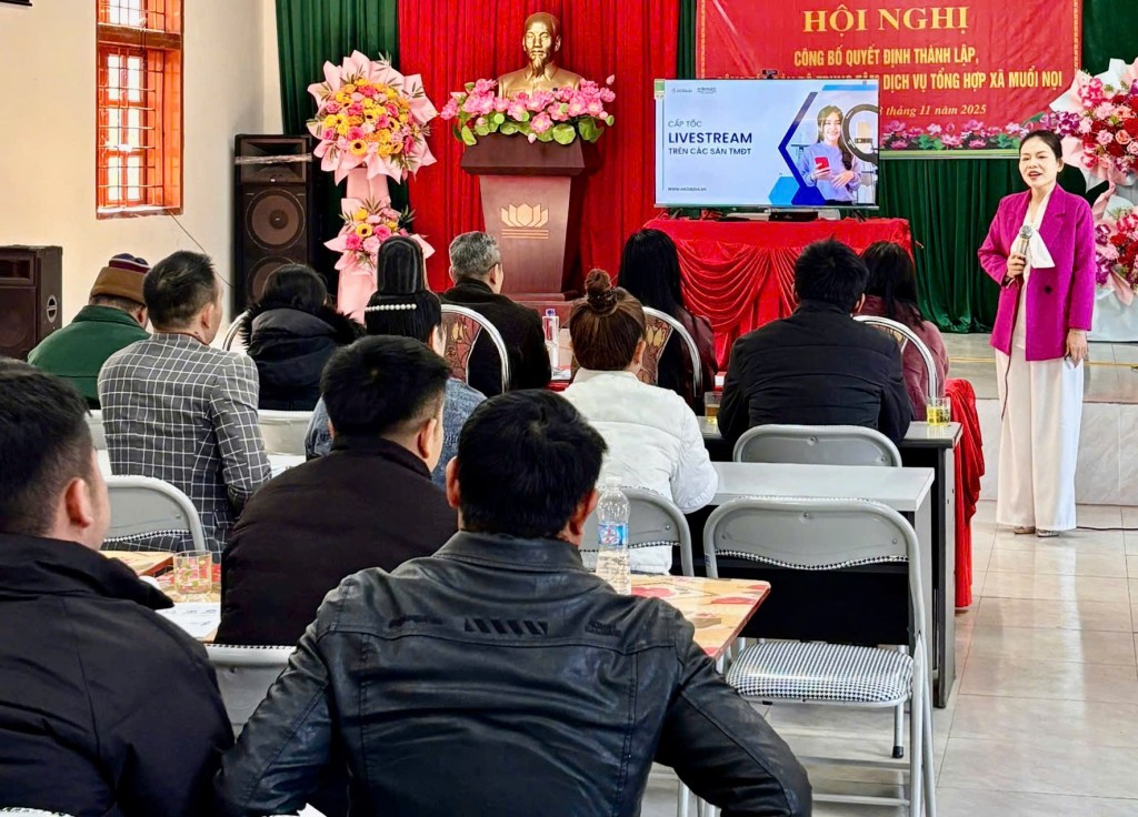 Mang thương mại điện tử về với bà con Muổi Nọi