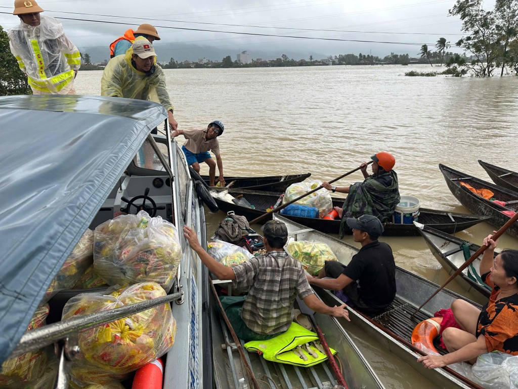 Công an Đồng Nai xuất quân hỗ trợ Đắk Lắk khắc phục hậu quả
