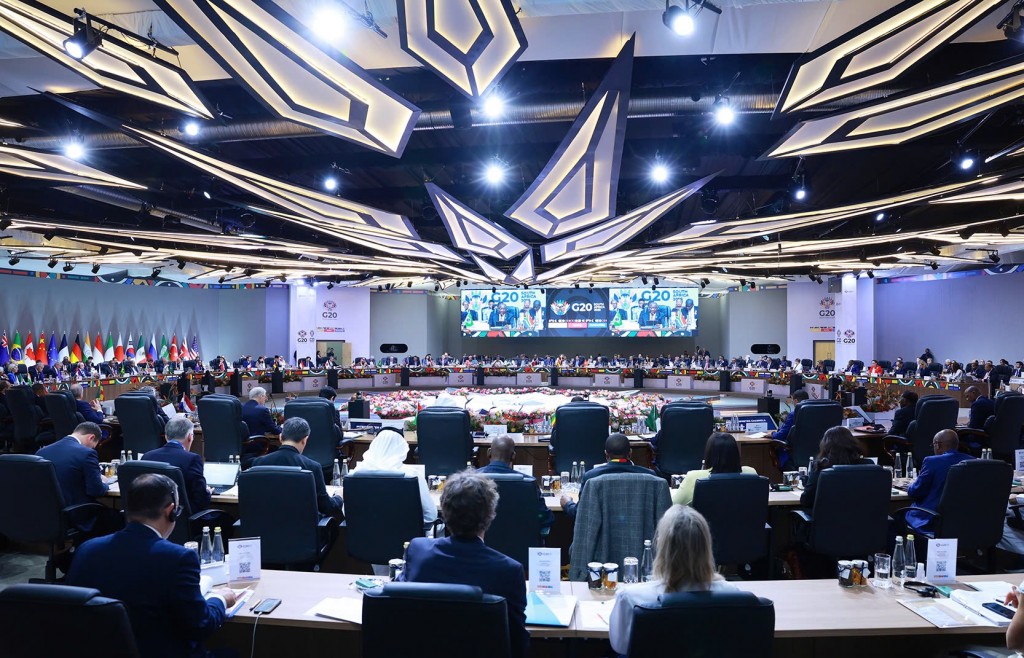 Đây là lần đầu tiên một hội nghị thượng đỉnh G20 được tổ chức tại châu Phi, là sự kiện quan trọng nhất khép lại Năm Chủ tịch G20 2025 của Nam Phi, và đánh dấu việc các nước thành viên G20 đều đã lần lượt giữ vai trò Chủ tịch của cơ chế này - Ảnh: VGP/Nhật Bắc Đây là lần đầu tiên một hội nghị thượng đỉnh G20 được tổ chức tại châu Phi, là sự kiện quan trọng nhất khép lại Năm Chủ tịch G20 2025 của Nam Phi, và đánh dấu việc các nước thành viên G20 đều đã lần lượt giữ vai trò Chủ tịch của cơ chế này - Ảnh: VGP/Nhật Bắc