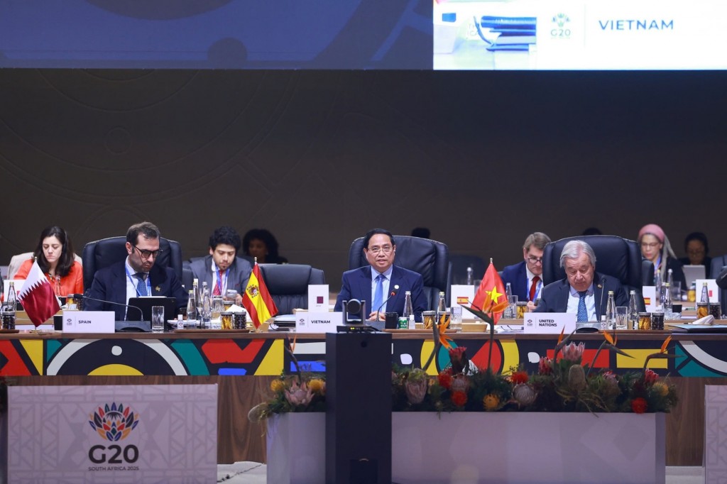 Thủ tướng khẳng định, Việt Nam sẵn sàng hợp tác tích cực, bình đẳng, cùng có lợi với các nước, G20 và cộng đồng quốc tế vì một thế giới hòa bình, văn minh, thịnh vượng, phát triển bền vững và bao trùm, Thủ tướng Phạm Minh Chính đề xuất 3 bảo đảm chiến lược tại Hội nghị Thượng đỉnh G20