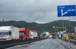 Lũ rút, Quốc lộ 1 qua Đắk Lắk vẫn còn hàng loạt điểm nghẽn