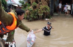 Đắk Lắk: Hỗ trợ người dân "vùng rốn lũ" Hòa Thịnh gượng dậy sau trận lũ lịch sử