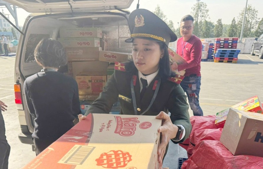 Hà Nội: Tổng hợp các điểm tập kết cứu trợ đồng bào miền Trung - Tây Nguyên