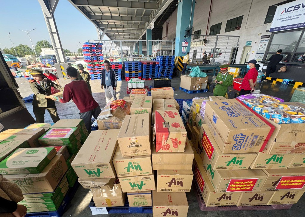 Hà Nội: Tổng hợp các điểm tập kết cứu trợ đồng bào miền Trung - Tây Nguyên