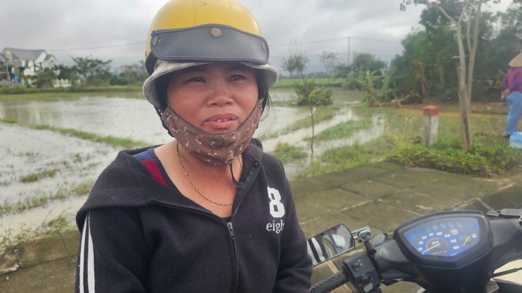 Thương lắm người dân vùng rốn lũ Hoà Thịnh