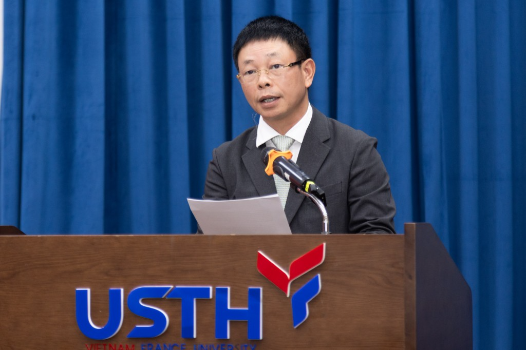 Trường THPT Hồng Quang giành giải Nhất hùng biện tiếng Anh