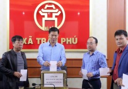 Những tấm lòng người Hà Nội hướng về đồng bào miền Trung