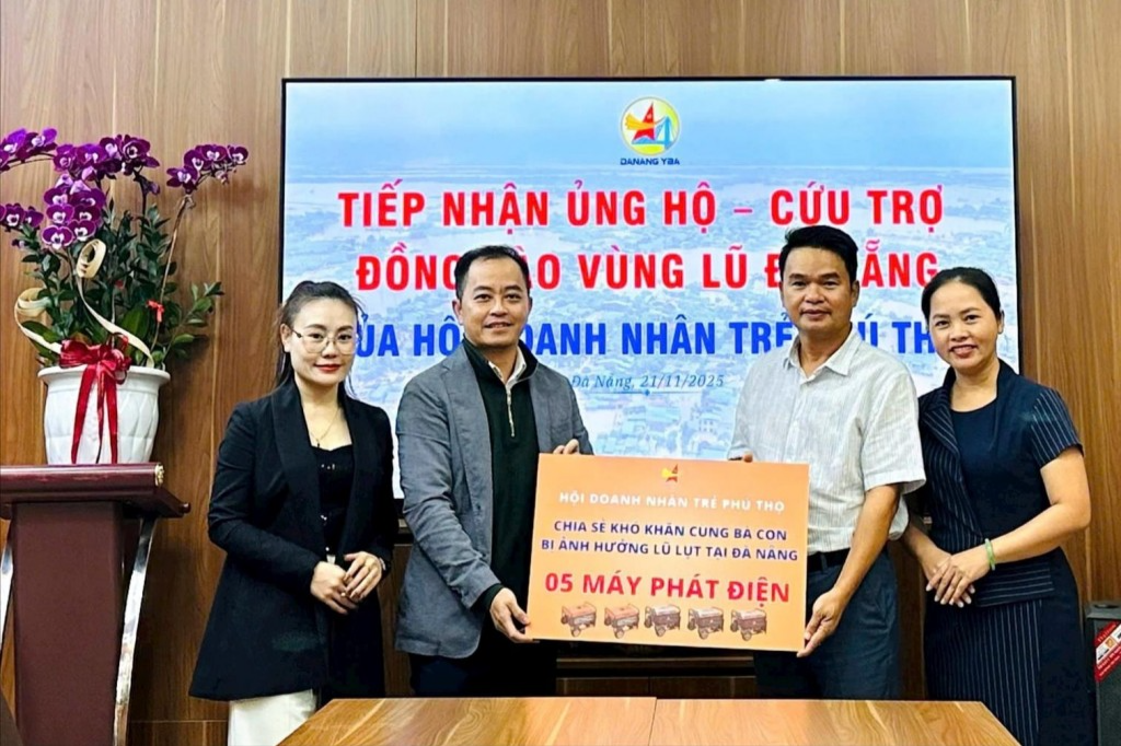 Huy động hơn 25 tỷ đồng chung tay vì đồng bào vùng lũ